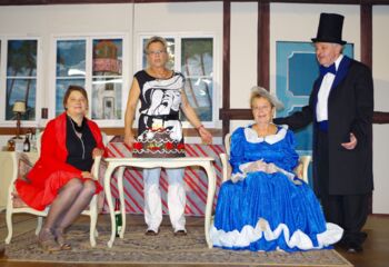 „Eenmaal noch nah Hiddensee“ im Bürgersaal Waren (Müritz) „Eenmaal noch nah Hiddensee“ im Bürgersaal Waren (Müritz)