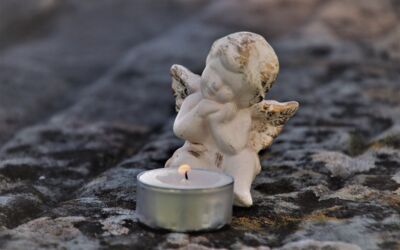 Störung der Totenruhe - Grabsteine Möllenhagen beschädigt