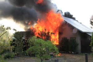Brand einer Gartenlaub in Waren (Müritz)