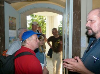 Minister Backhaus besucht Hörspielkirche