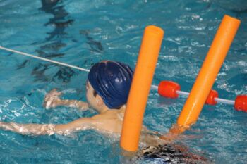 DRK Schwimmprojekt „Rette sich wer’s kann"