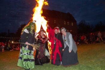 Walpurgisfeuer Burg Penzlin