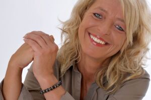 Hypnose Master Carola Ateljevic lädt ein