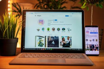 Instagram Handy