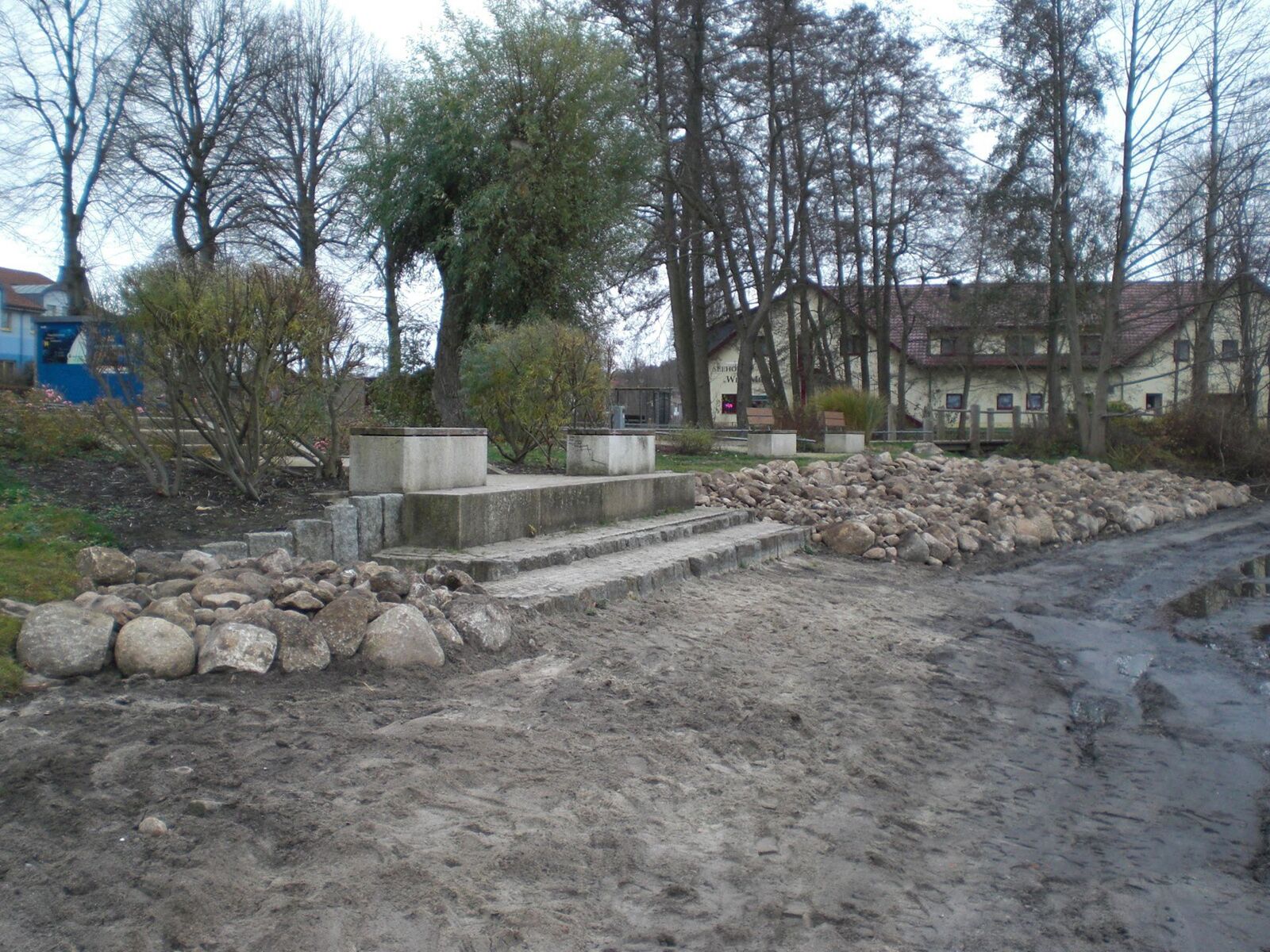 Waren (Müritz): Ufersicherung