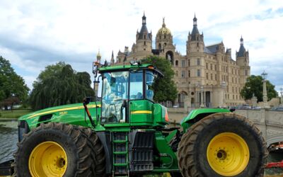 Demonstration Traktoren Landwirte