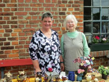 Regine Schmidt und Heidi Kühn Malchow