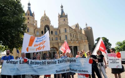 Streikende Journalisten der Ostsee-Zeitung