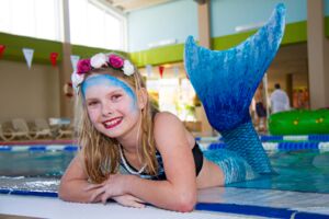 Meerjungfrauenschwimmen: Wasserwacht bietet Mermaiding an