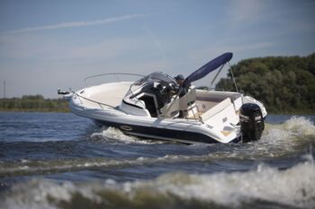 Motoryacht Müritz