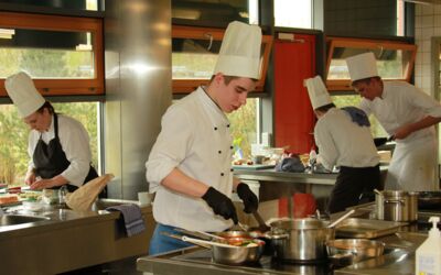 Menükochen in Waren (Müritz)