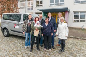 ALD Automotive spendet Ford Transit