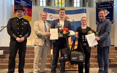 Zimmerin Ronja Krebs und Maurer Kjell Hildebrandt