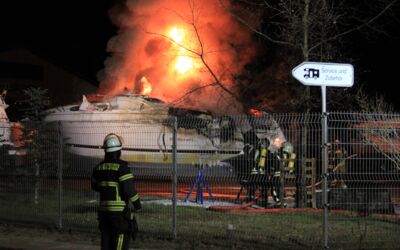 Brand Motoryacht in Waren (Müritz)