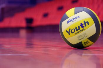 Schwarzlicht-Volleyball Röbel/Müritz