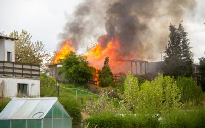 Feuer in Gartenanlage Kargower Weg