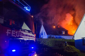 Frau stirbt bei Großbrand in Möllenhagen