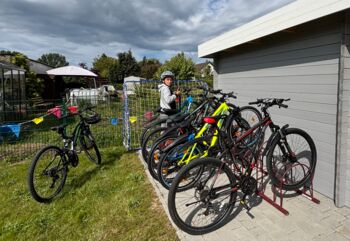 Fahrräder für Kinder einer betreuten DRK-Wohngruppe
