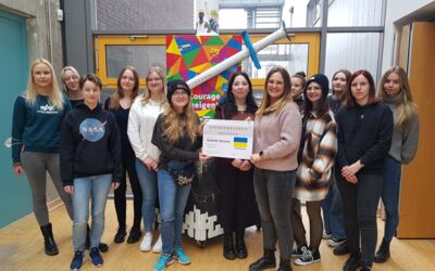 Schülerinnen des RBB Müritz zeigen Solidarität: Spendensammlung für die Ukraine