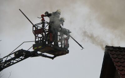 Feuerwehr-Drehleiter DLK