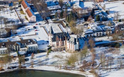 Luftbild Seehotel Schloss Klink