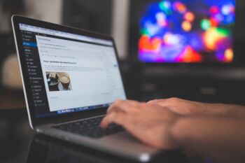 Eigene Webseite erstellen