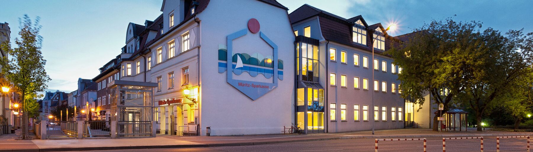 Banken, Sparkassen Finanzen Mecklenburgische Seenplatte
