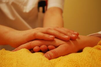 Hilfreiche Tipps bei pflegebedürftigen Angehörigen