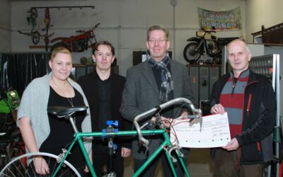 Zweiradclub Waren (Müritz) erhält Spende