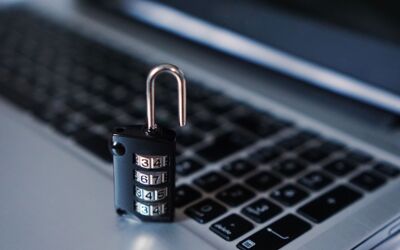unberechtigten Zugang zu E-Mail-Accounts