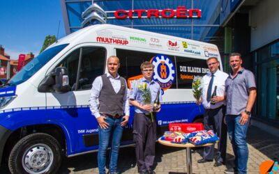 Müritzer Firmen spendieren Mannschaftstransporter