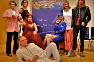 Schnittchen und Prosecco oder Lysistrata goes RTL