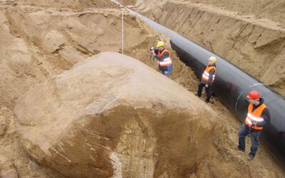 Riesenfindling auf der Pipeline-Ausgrabung