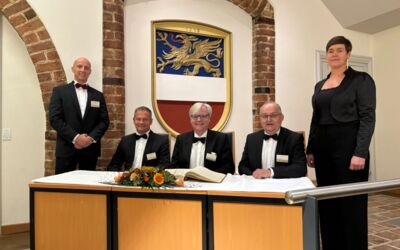 Rostocker Kaufleute spenden für Petrikirche