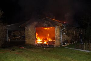 Schuppen brennt bei Kargow