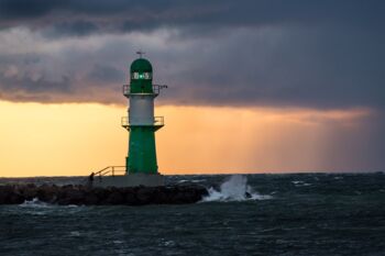 Leuchtturm in Flammen Rostock
