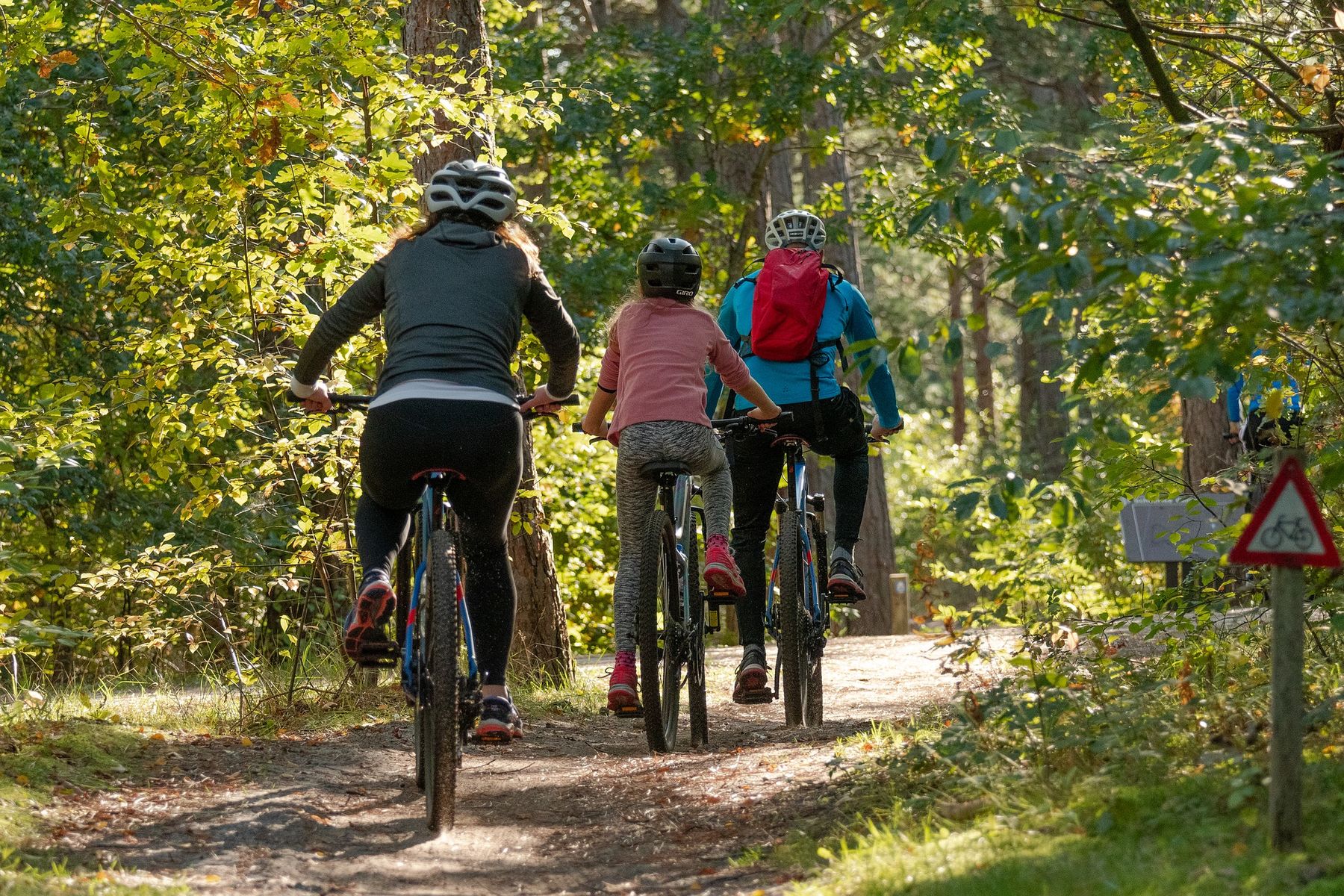 Radfahrer zwischen Boek, Speck, Schwarzenhof und Federow