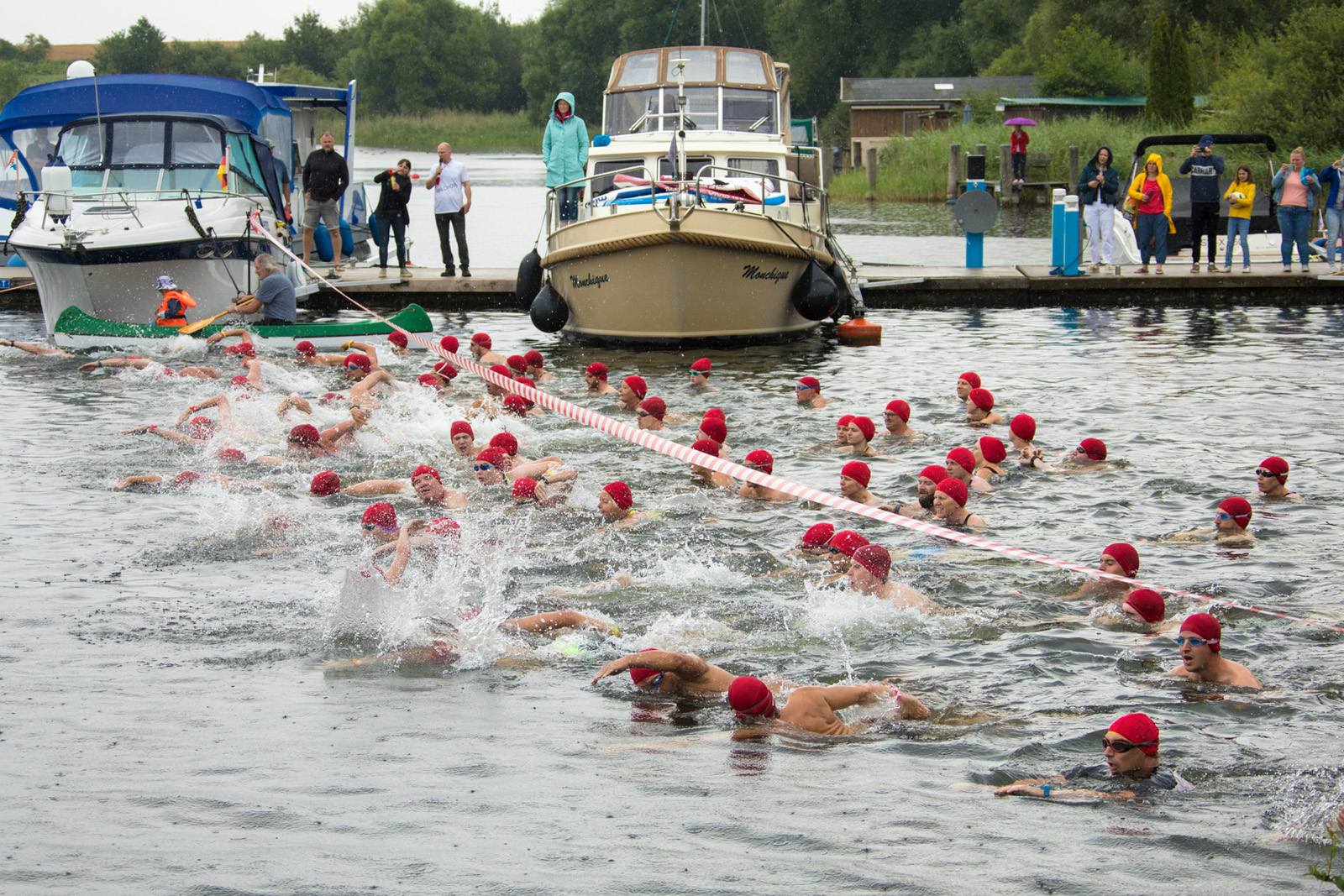Teilnehmer Malchower Inselschwimmen