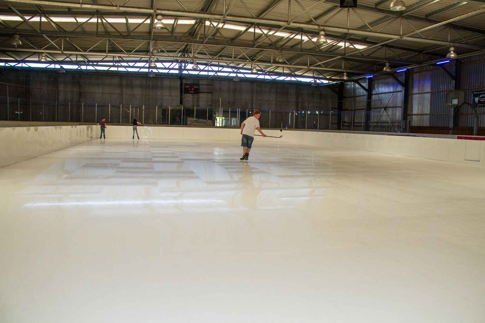 Diebe in der Eishalle Malchow