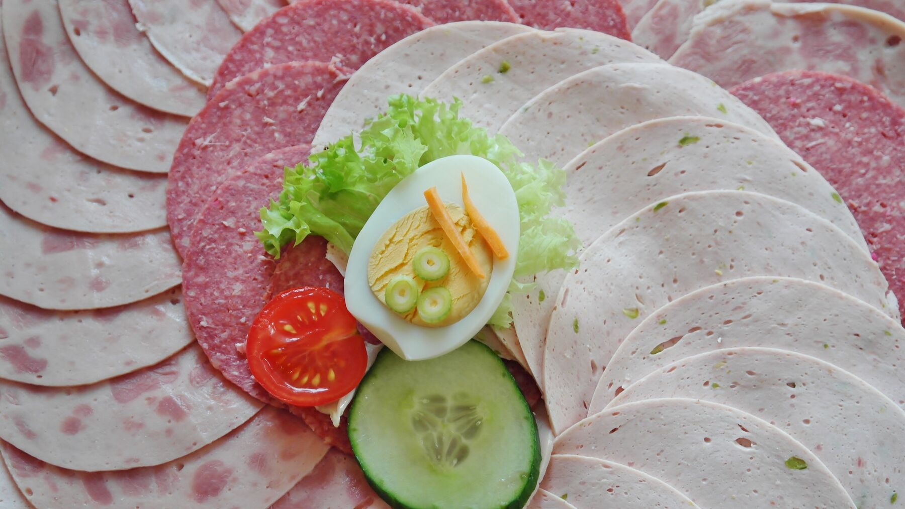 Fleisch- und Wurstersatz